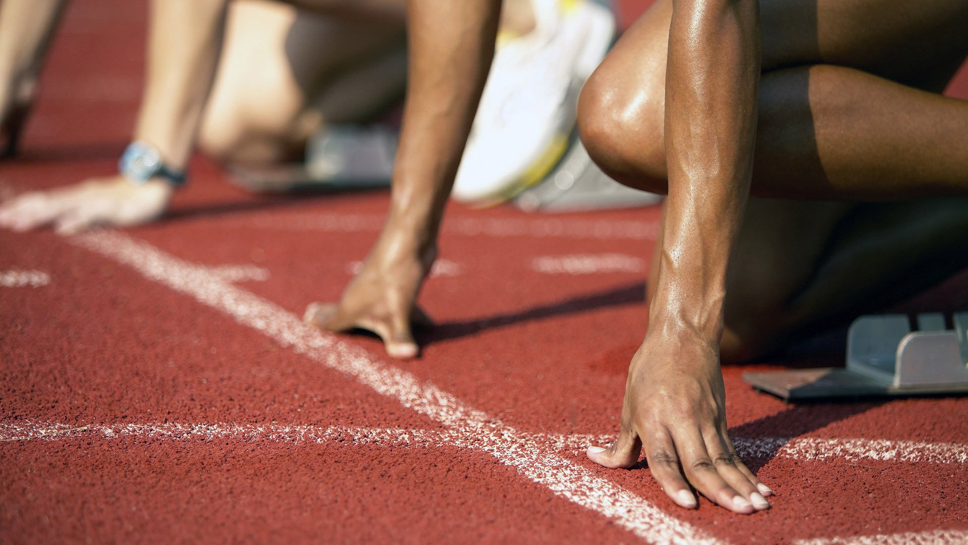 苏炳添赛点兑现，圣安东尼奥马刺淘汰波士顿凯尔特人晋级四强，主帅激动落泪